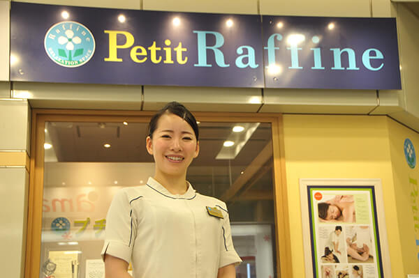 伊奈佳恵さん