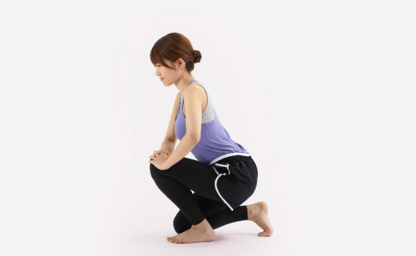 パンパンのふくらはぎには「執事ポーズ」が効く!むくみ改善ストレッチ