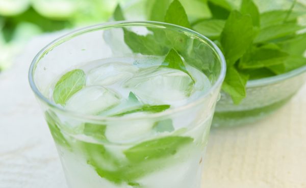 つらい二日酔いに効くのは何?それでも飲みたいお酒好きへ