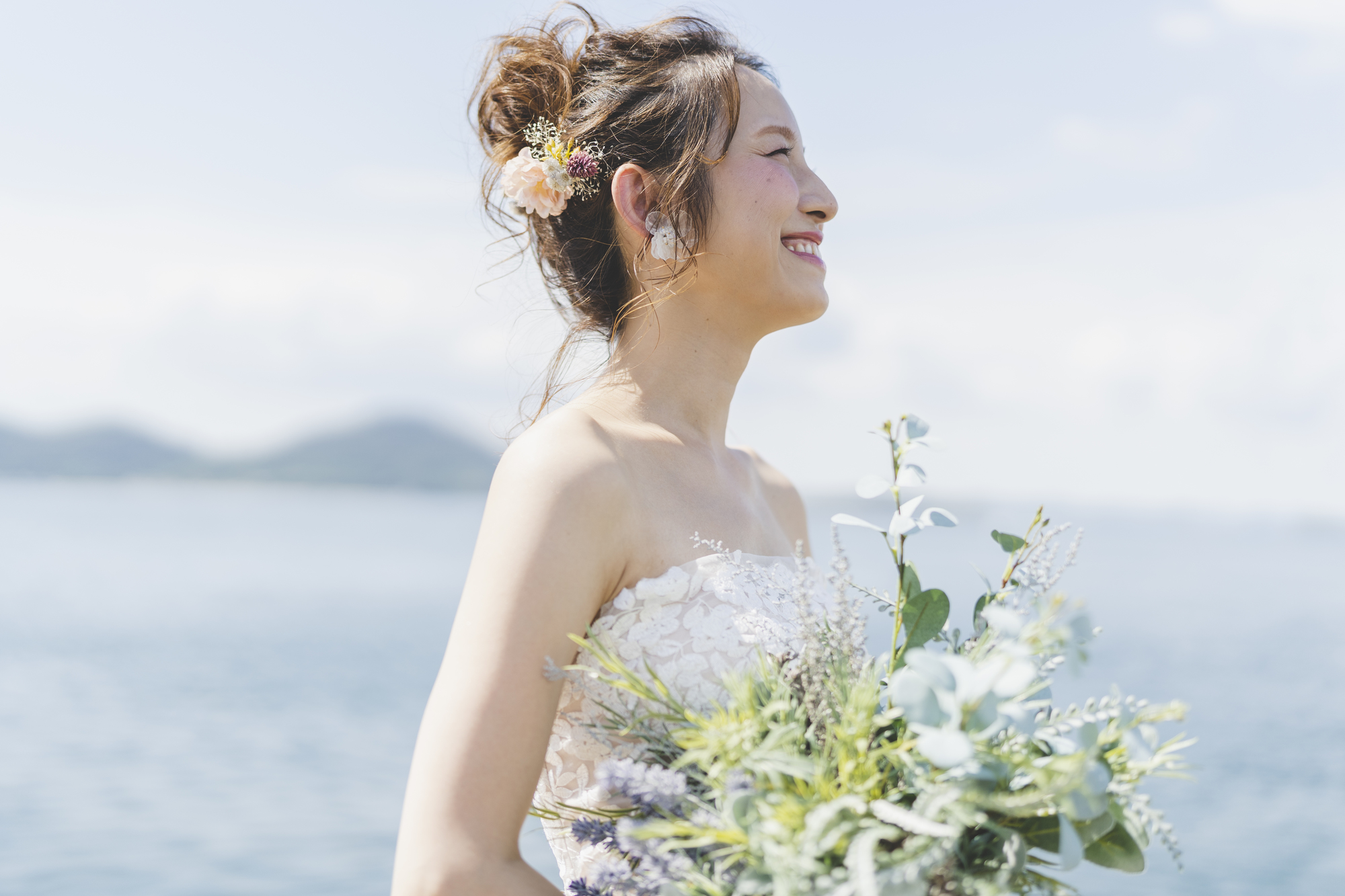 ウェディングドレス姿の花嫁