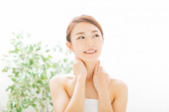 笑顔の女性